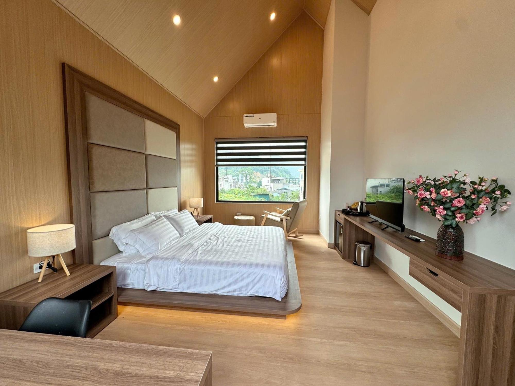Odyssey Hostel, Tours & Motorbikes Rental Ha Giang Exterior foto
